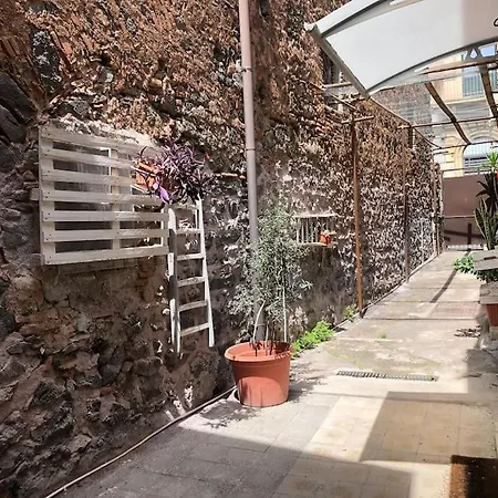 Vicolo Lavico Apartamento