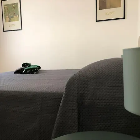 Vicolo Lavico Apartment *